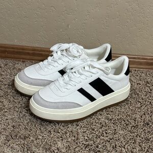 Women's White and Black Sneakers